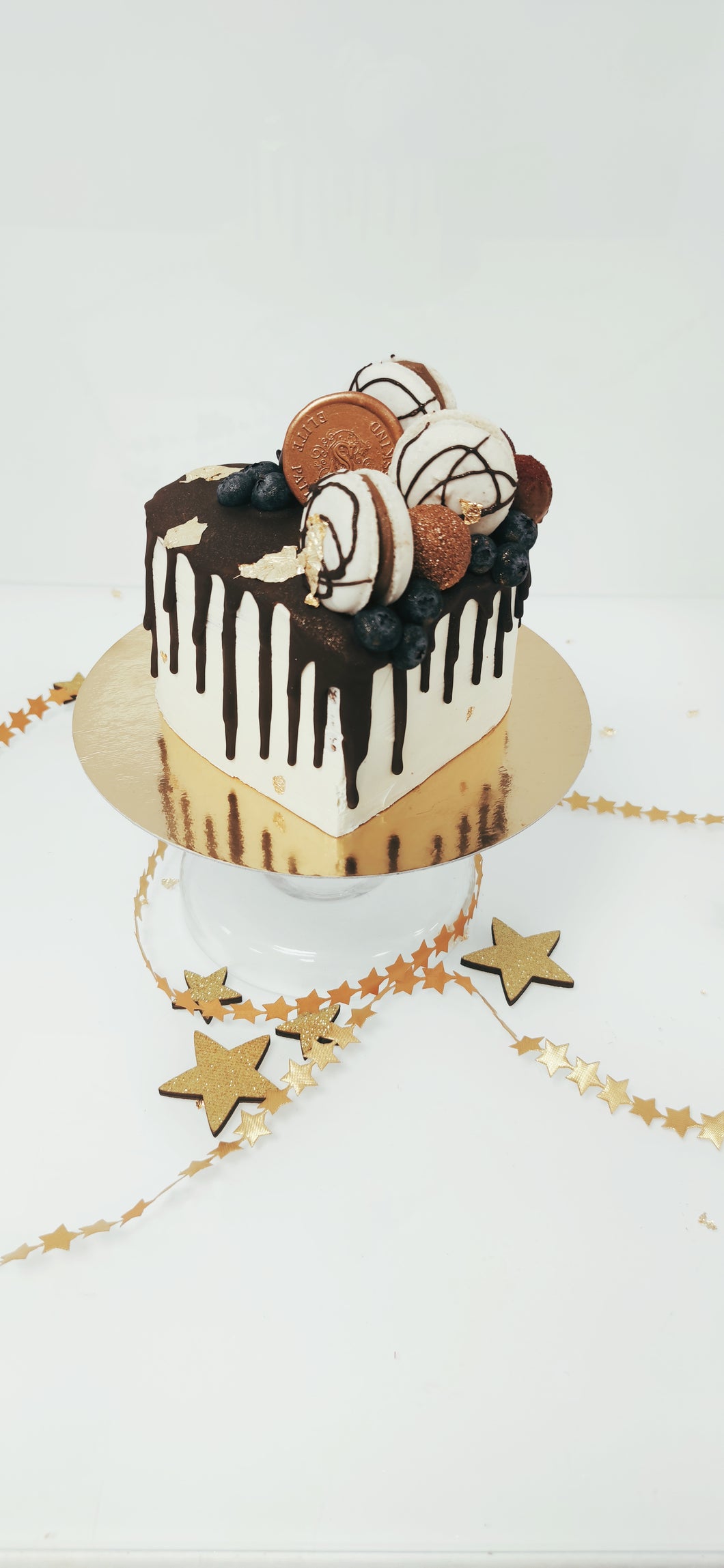 Herzchen Drip Cake